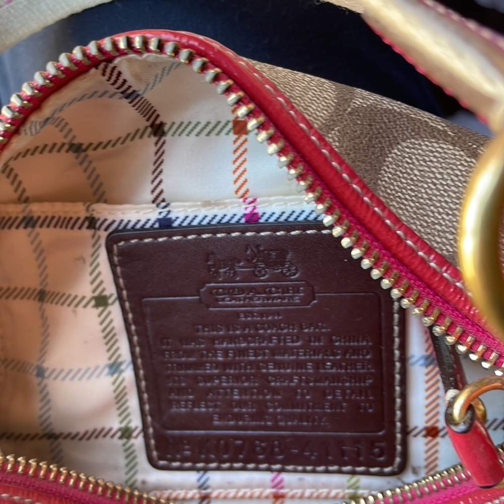 Coach Mini Signature Handbag - Picture 5 of 6